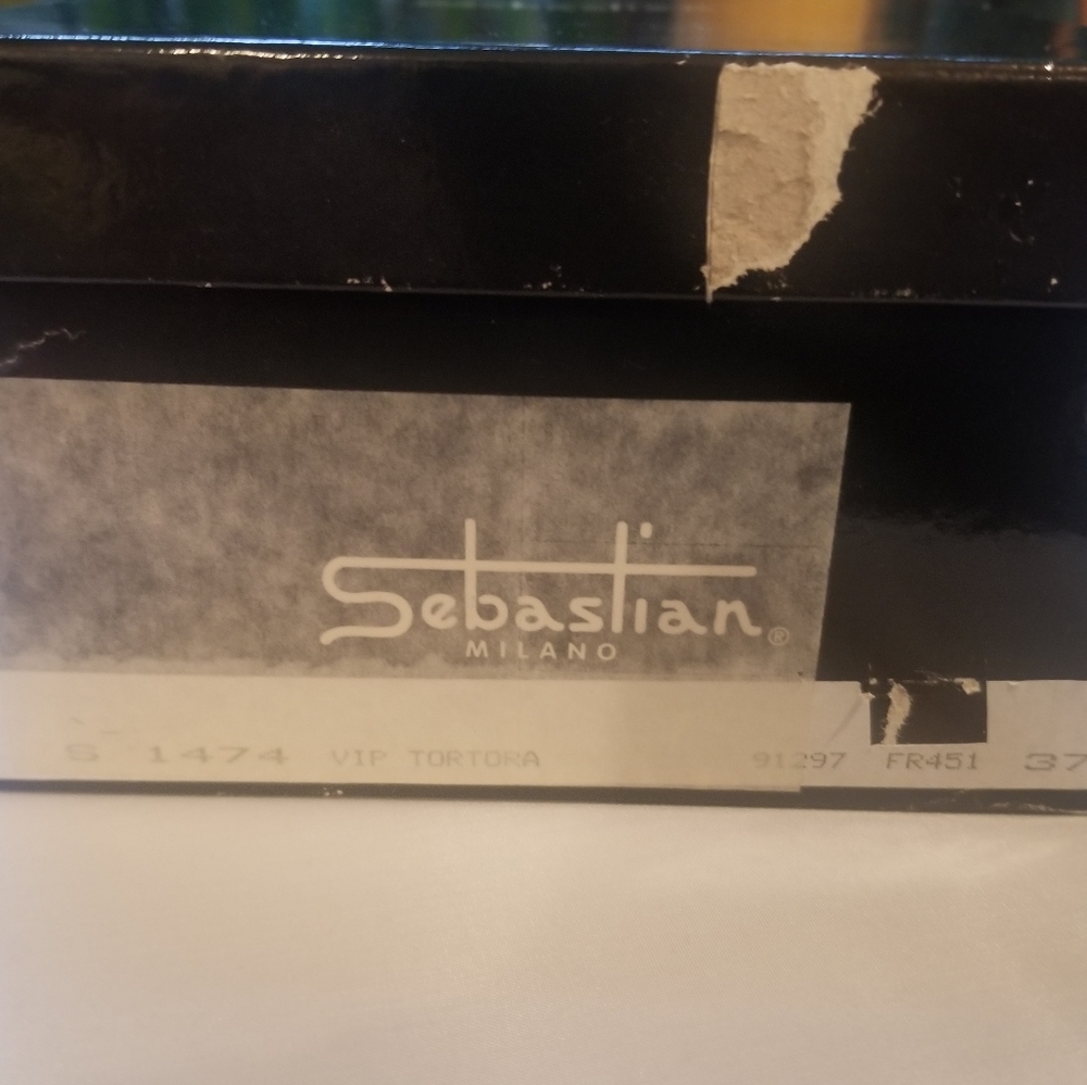 NWT Sebastian beige sandals with heel - Picture 7 of 8